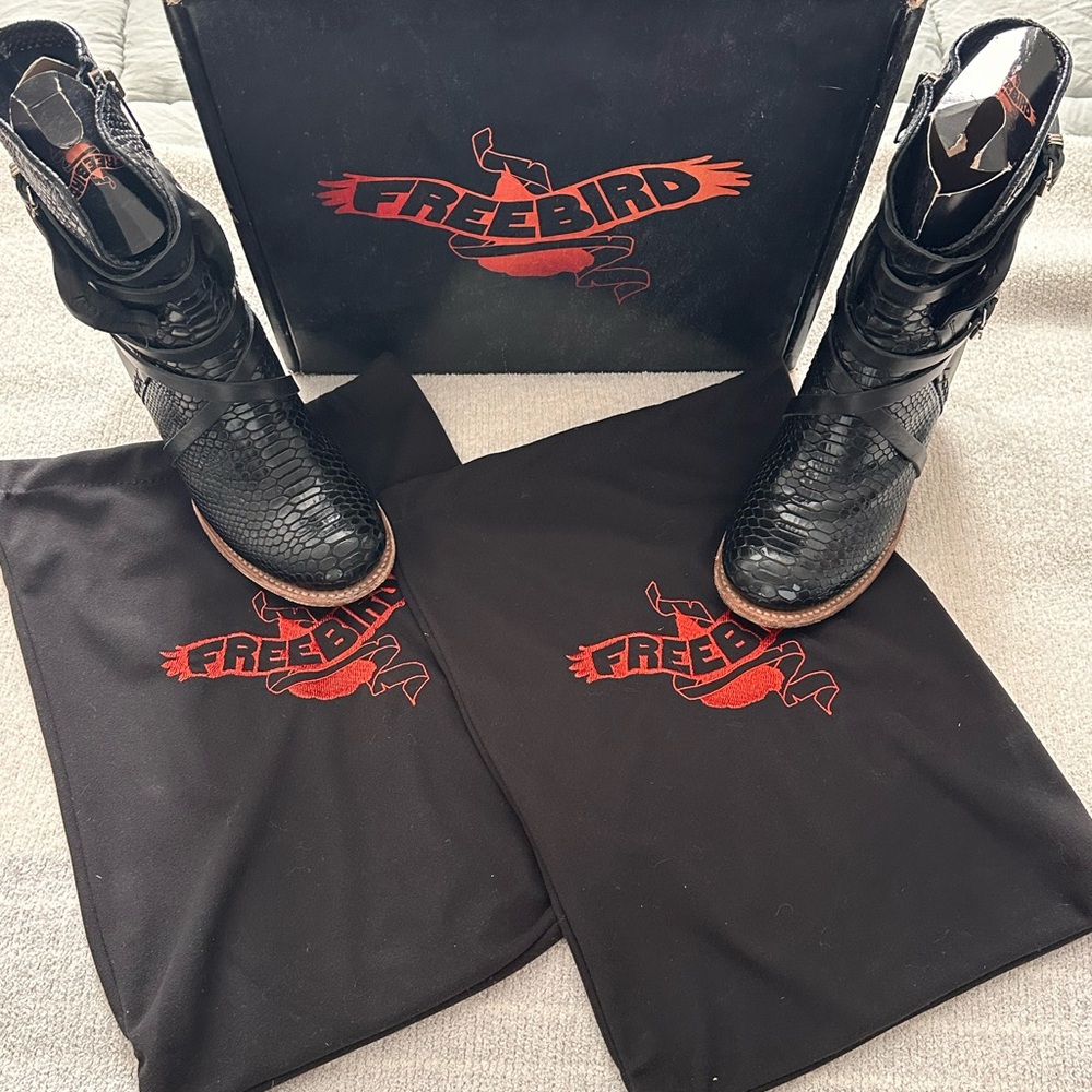 Freebird Black Textured Boots